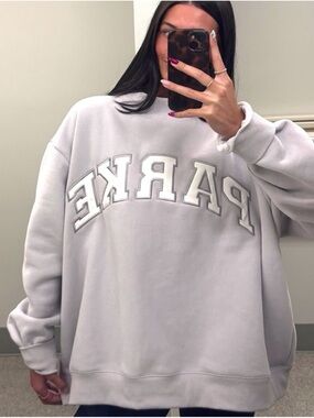 PARKE Pullover Sweatshirt in Light Lavender
